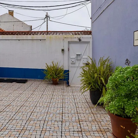 Patios Marias Apartment Setubal